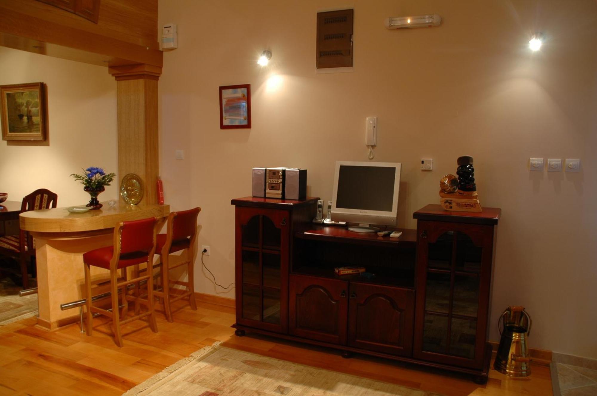 Hotel Tehnograd คราลเยโว ภายนอก รูปภาพ