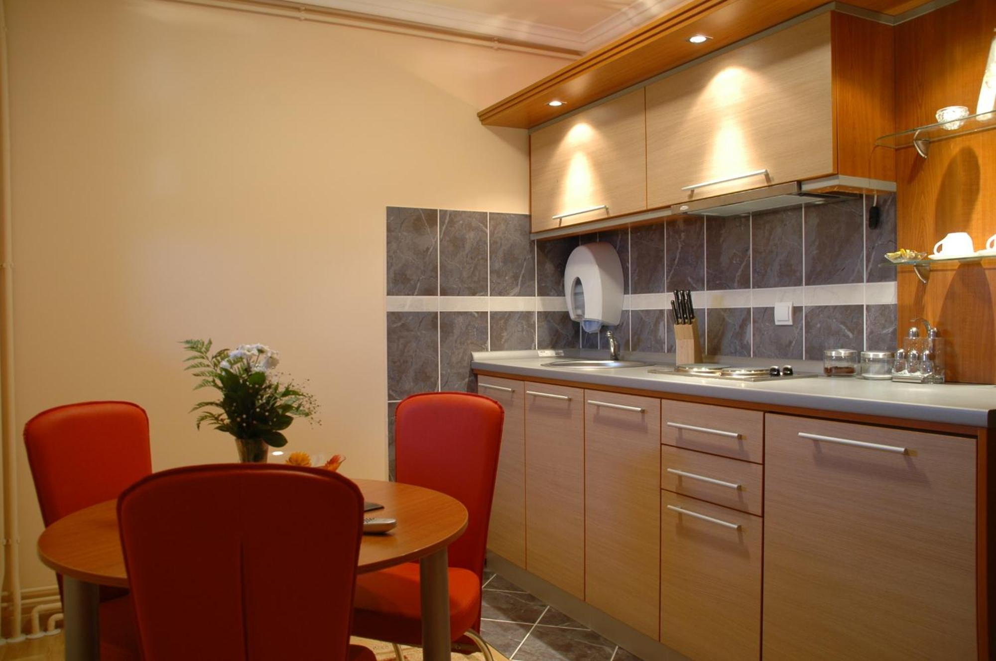 Hotel Tehnograd คราลเยโว ภายนอก รูปภาพ