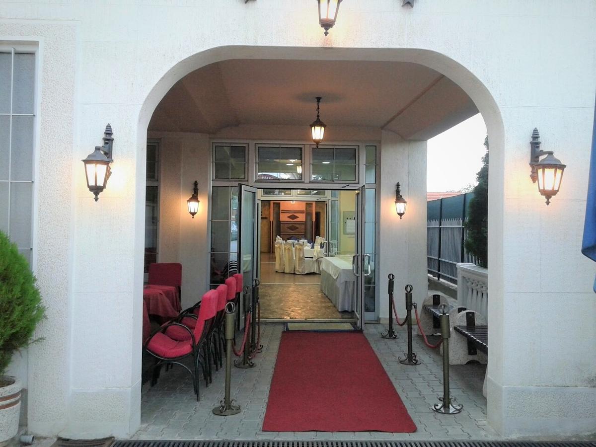 Hotel Tehnograd คราลเยโว ภายนอก รูปภาพ