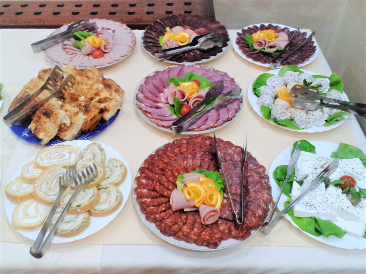 Hotel Tehnograd คราลเยโว ภายนอก รูปภาพ